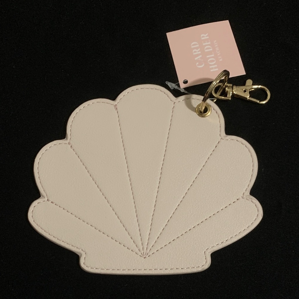 NWT Paper Source Seashell Shaped Leatherette Card Holder Keychain